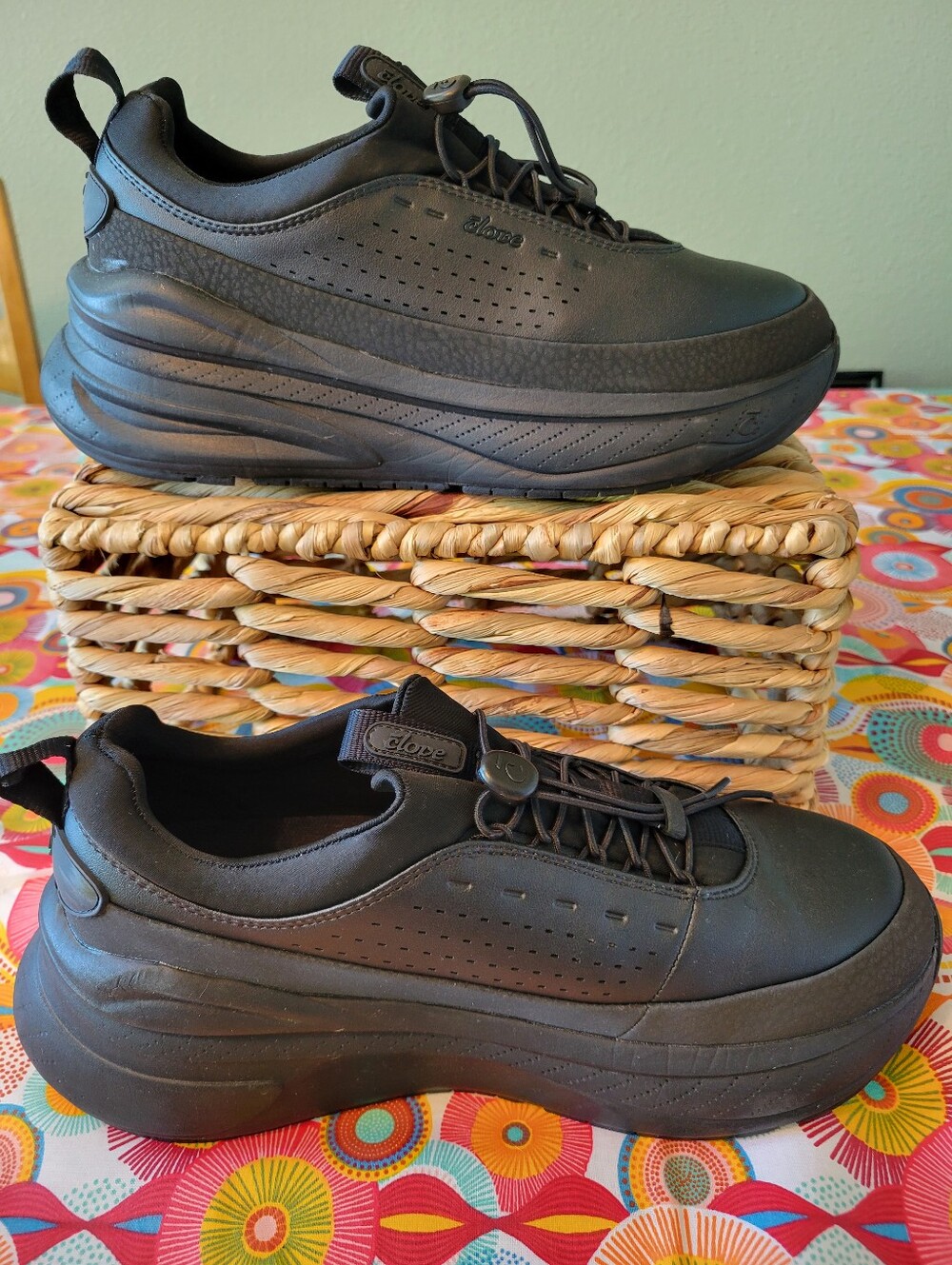Clove Forte 2 Sneakers Women's 10 Men's 8.5 All Black Option